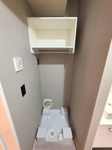 【設備】 | Auspicious House | 洗濯機置場