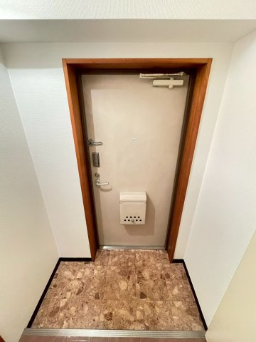 【玄関】