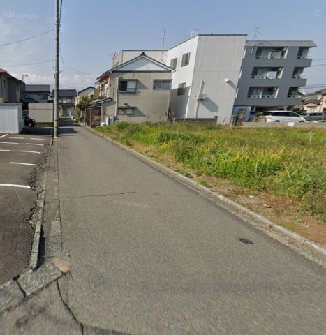 福井市春日２丁目　土地の前面道路含む現地写真
