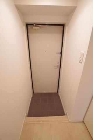 ブライズ早稲田東の玄関