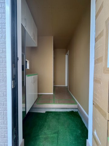 大阪市鶴見区中茶屋1丁目　B号棟の玄関