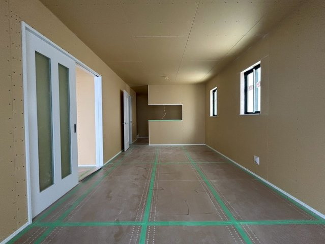 大阪市鶴見区中茶屋1丁目　B号棟の居間・リビング