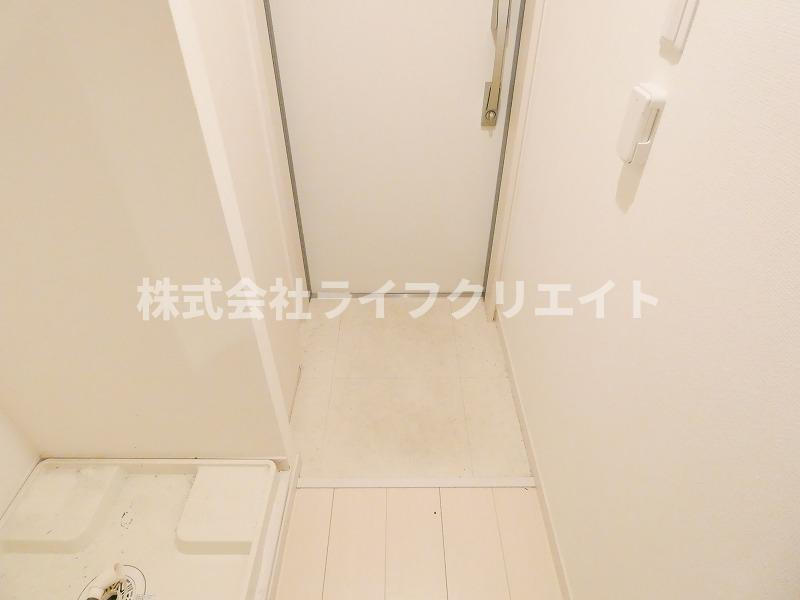 リブリ・高倉の玄関
