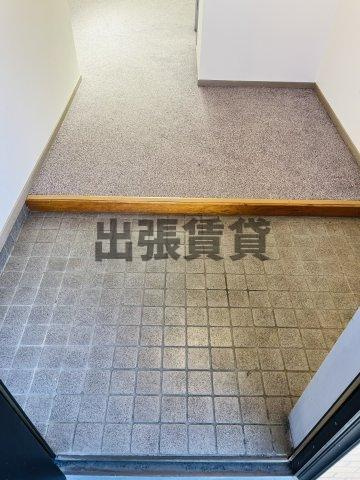 貸事務所件住宅！！ビル琴の玄関