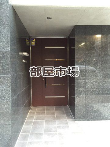 ルアナ亀戸のエントランス