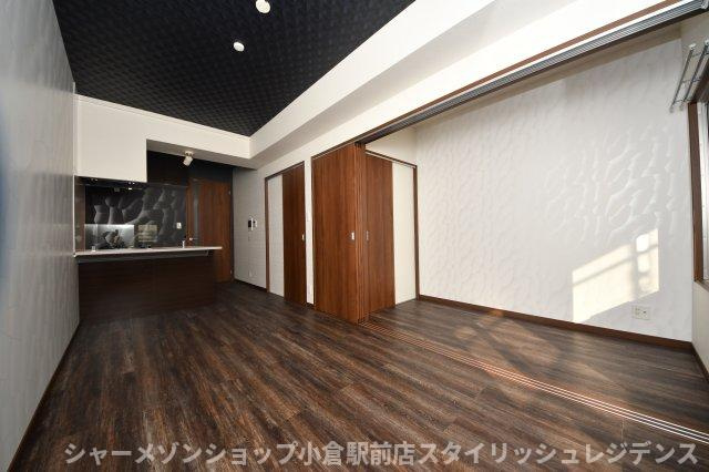 プレジデンス ざ 三萩野の洋室