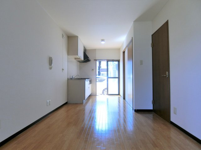 メゾネットＫの居間・リビング