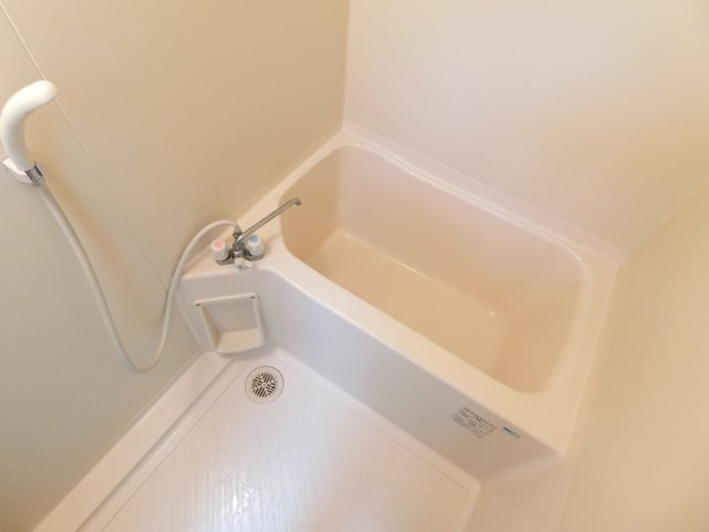 メゾネットＫの浴室