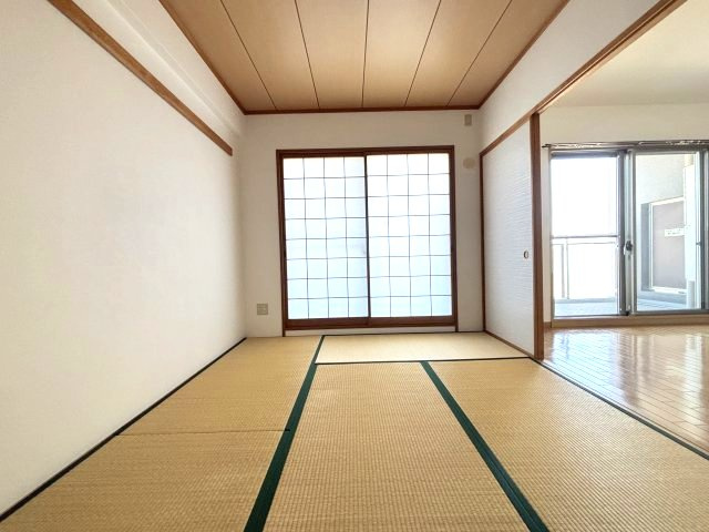 ローレルコート古市5番館の和室