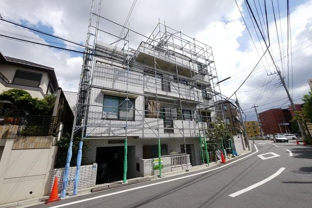 第一赤塚勝ハイツの外観