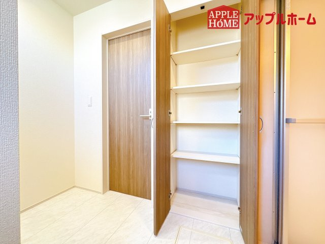 [新築住宅] 坂戸市花影町 2期 全5棟のランドリースペース|白を基調とした清潔感のある快適空間です。毎日の身支度も気持ち良くお使い頂けます！！