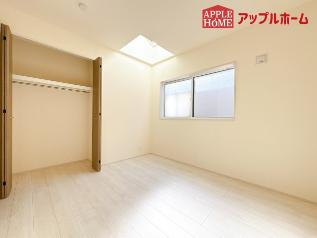 [新築住宅] 坂戸市花影町 2期 全5棟の洋室|２階居室は全室収納あり！たっぷりある収納活用でお部屋もキレイを保てます♪