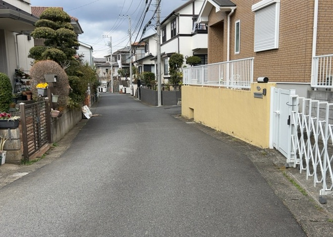 【展望】 | 眺望を気にして物件を探す場合、前面に建物が建っていないか現地で確認しましょう！前面に建物があると景色はもちろん、日当たりや風通しにも影響が出てきます。住んだ時のことを想像しながら現地見学をしましょう。