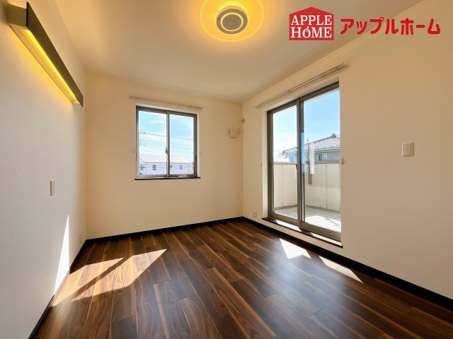 [中古住宅] さいたま市中央区大戸3丁目の洋室|２階居室は全室収納あり！たっぷりある収納活用でお部屋もキレイを保てます♪