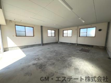 宮崎市祇園4丁目　事務所付住宅の駐車場