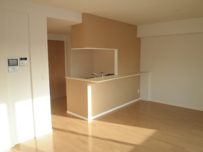 インフィニティの居間・リビング