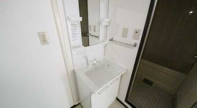 キャッスルマンション荒木町の洗面所|独立洗面台