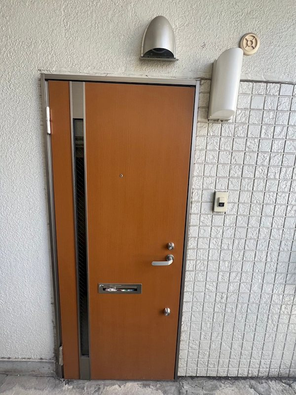 中崎マンションの玄関
