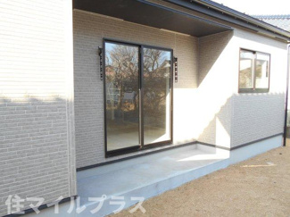 【バルコニー】 | 郡山市田村町金屋新築一戸建て2棟 | バルコニーからの眺めを楽しみながら食事をしませんか