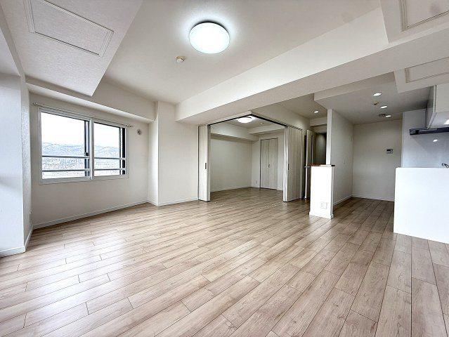 エルシオン琴似の居間・リビング