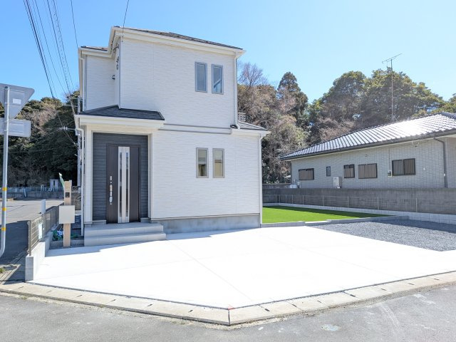 ひたちなか市相金町13番　新築戸建ての外観