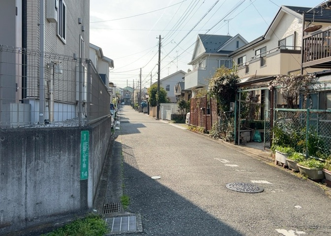 【展望】 | 眺望を気にして物件を探す場合、前面に建物が建っていないか現地で確認しましょう！前面に建物があると景色はもちろん、日当たりや風通しにも影響が出てきます。住んだ時のことを想像しながら現地見学をしましょう。