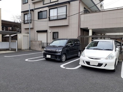 【駐車場】 | ウィーバー・ハウスⅡ | カースペースがあります