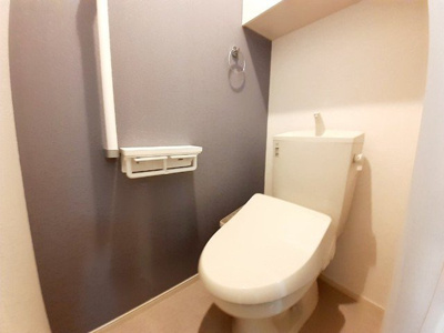 【トイレ】 | ソレアード | 清潔感のあるトイレです