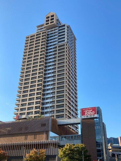 ウェルブ六甲道1番街