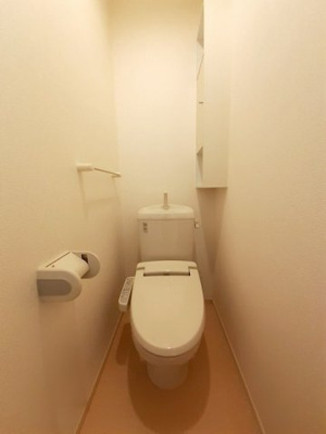 【トイレ】 | エレガントヒル参番館 | 落ち着いた色調のトイレです