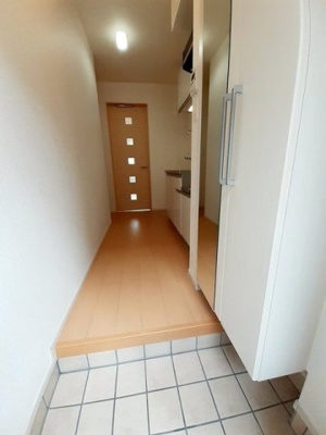 【玄関】 | エレガントヒル参番館 | 玄関です