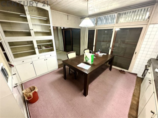宝塚市泉ガ丘戸建の居間