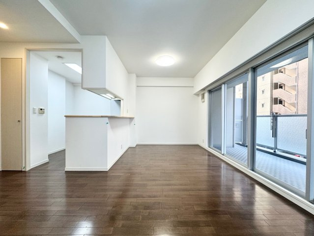 ルネ神戸磯上通の居間・リビング