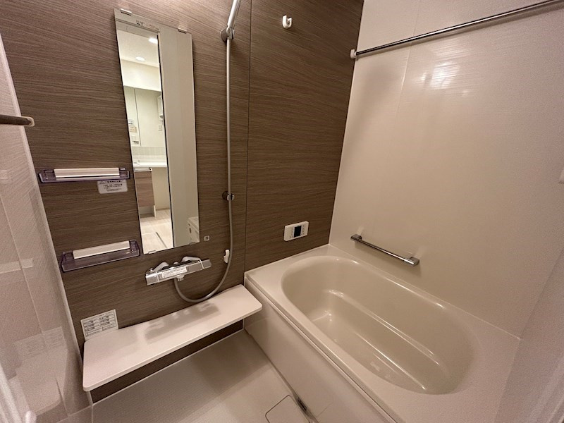 プレガーレ中須佐の浴室