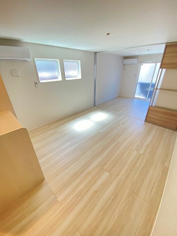 プレガーレ中須佐の居間・リビング