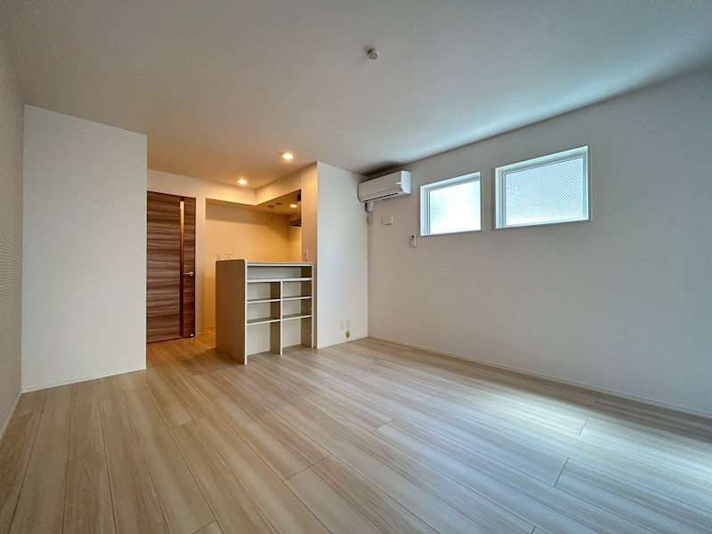 プレガーレ中須佐の居間・リビング