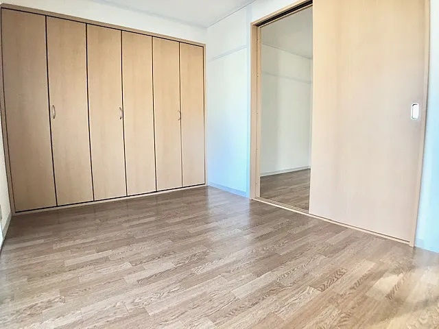 中田ハイツの居間・リビング