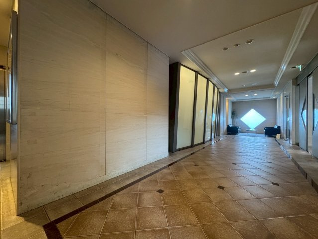 エステムコート国香通のロビー