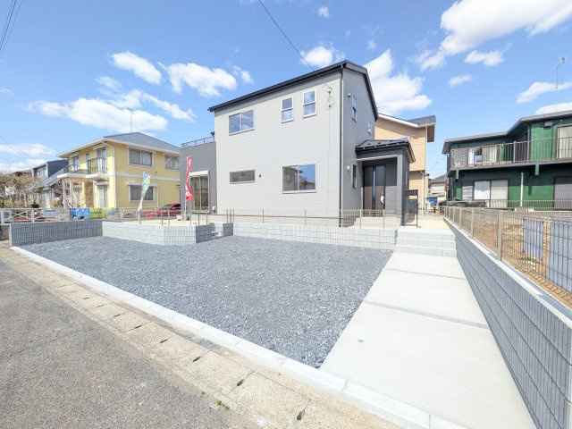 小美玉市清風台団地第6の前面道路含む現地写真|現地案内会開催中です！ 平日のご見学も可能です。 お気軽にお問い合わせください♪ 【リアライズ不動産】 0297-86-8370まで♪