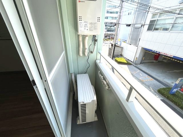 ブロスコート住吉のバルコニー