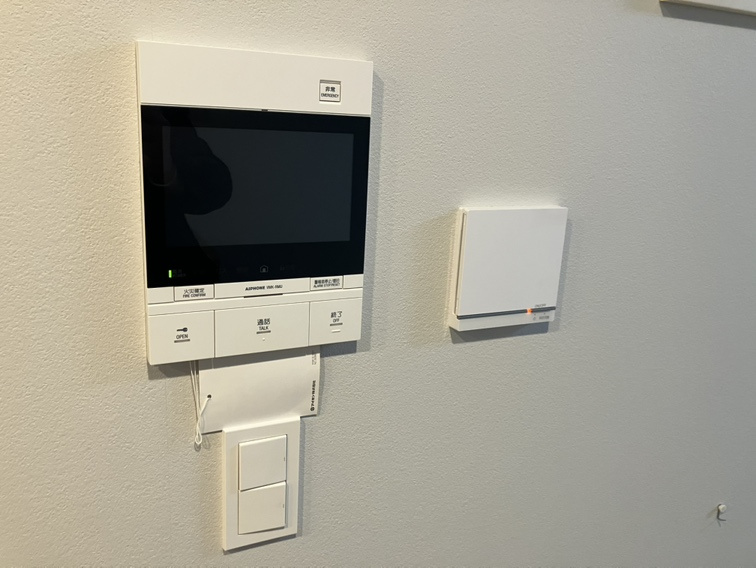 イニシア練馬北町レジデンスの防犯設備|モニタ付インターフォン