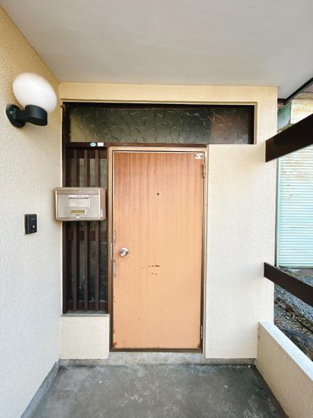 富士市三ツ沢の中古一戸建|【現況販売】玄関ポーチ 