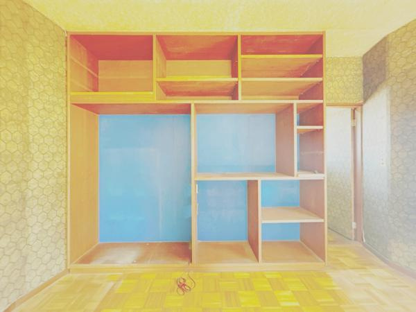 富士市三ツ沢の中古一戸建|【現況販売】二階14帖洋室収納壁 