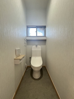【トイレ】 | 椿黒町売家 | トイレもリフォーム済みです。下水道接続済みのため衛生的です。