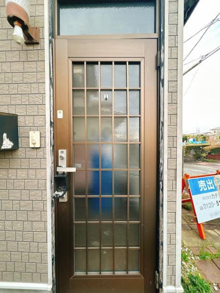 富士宮市小泉の中古一戸建|玄関外部 