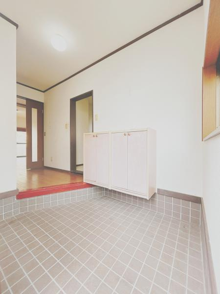 富士宮市小泉の中古一戸建|玄関内部 
