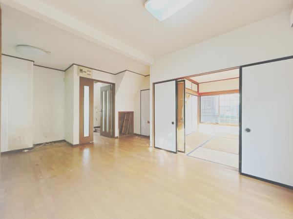 富士宮市小泉の中古一戸建|1階リビング 