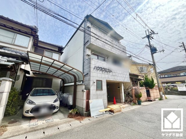 ハウスウエストの外観