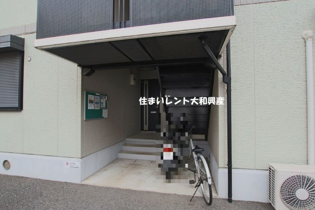 コウジィーコートのエントランス