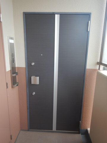 プレサンス本駒込アカデミアの玄関